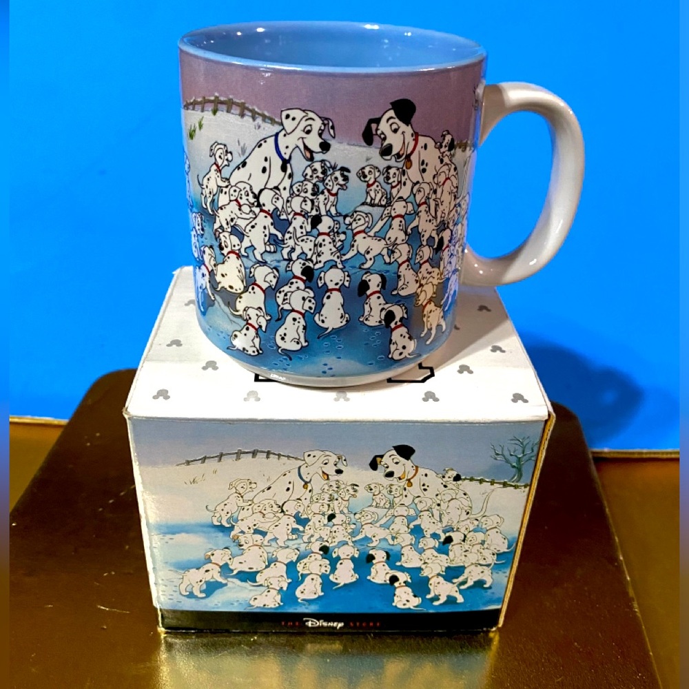 DISNEY STORE EXCLUSIVE 101 DALMATIANS VTG 90s NWT COLLECTIBLE CERAMIC MUG WINTER